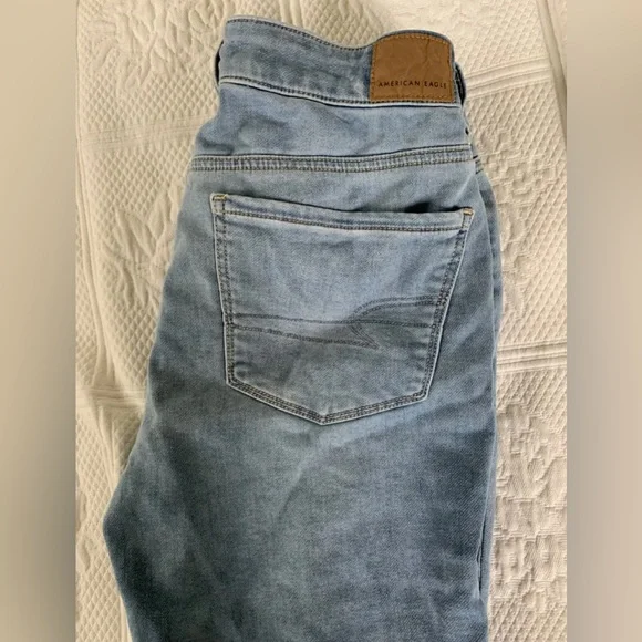American Eagle 6 L Long Jegging Light Destroyed Next Level Stretch Denim Jeans - Picture 6 of 8